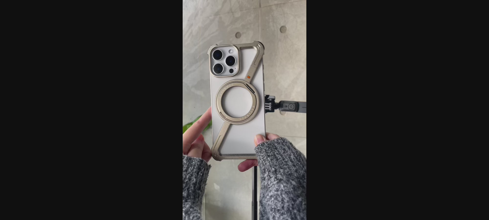 載入影片： 